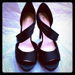 NINE WEST satin ankle wrap heels 👠 black formal